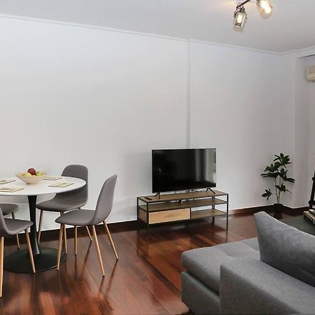 Charming Apartment Near Center Atena Exterior foto