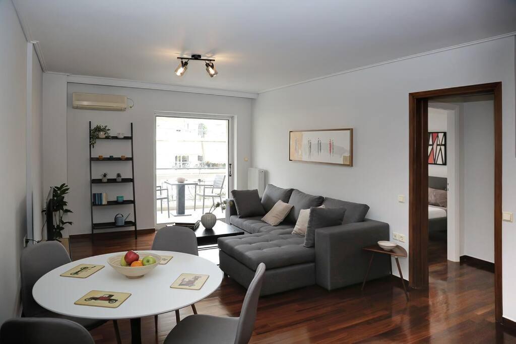 Charming Apartment Near Center Atena Exterior foto